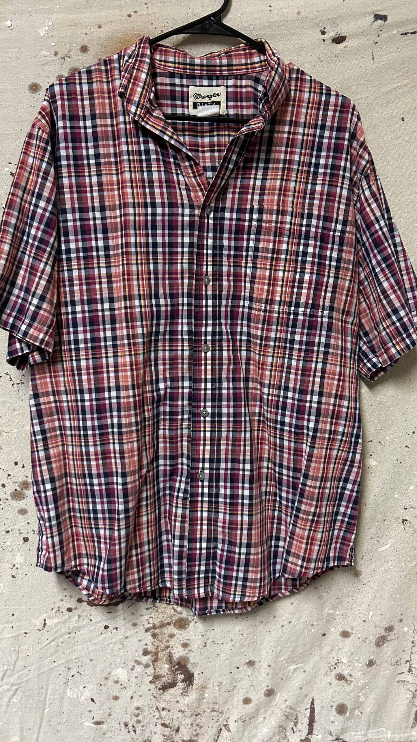 Wrangler Short sleeve button down shirt Medium Orange