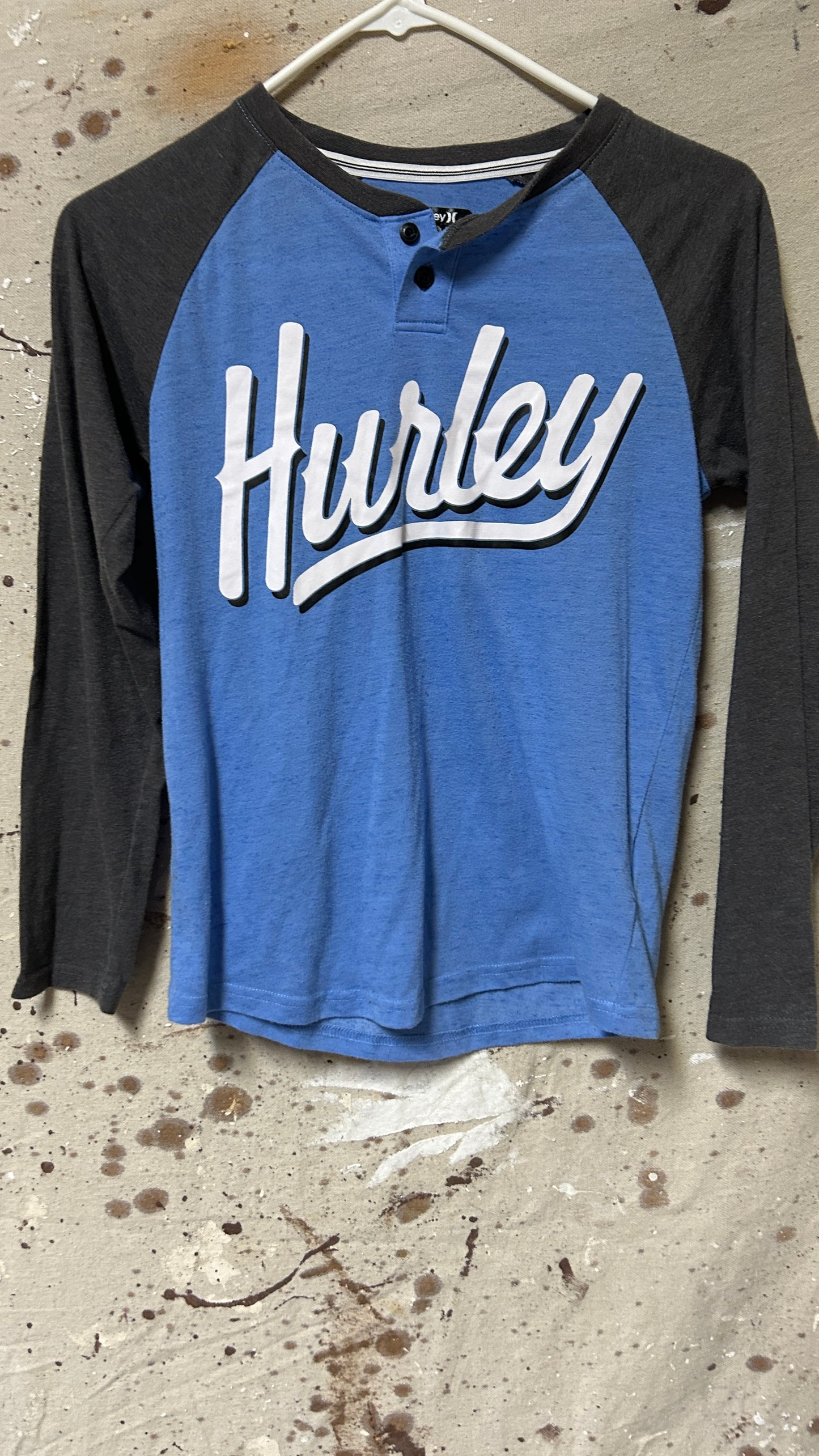 Hurley long sleeve shirt Medium
