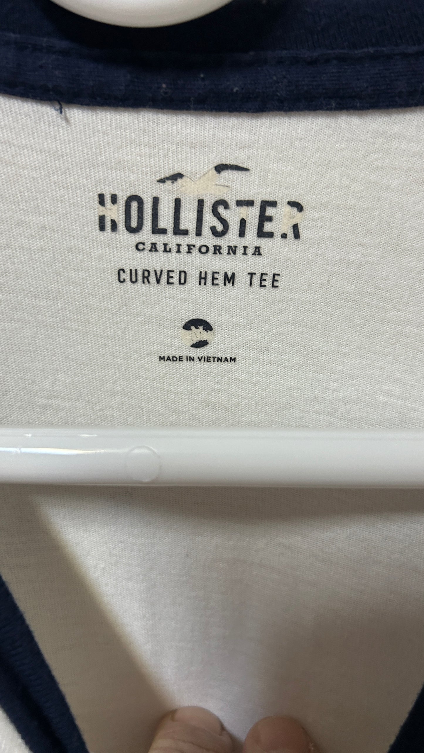 Hollister curved hem tee tshirt medium