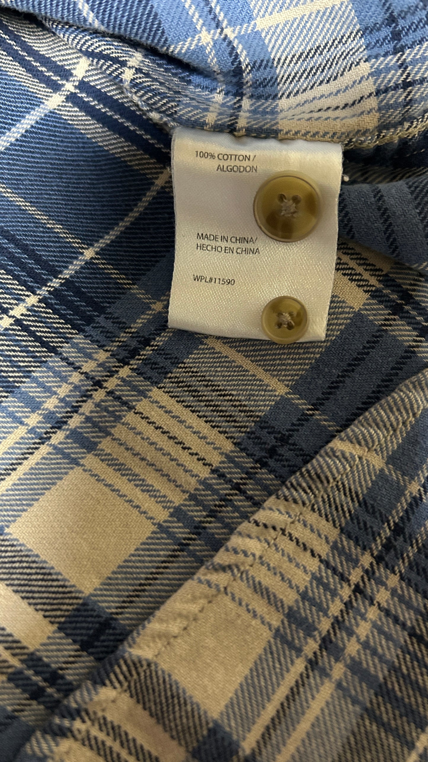 Weatherproof Vintage Long sleeve button down shirt Medium Cotton blue white
