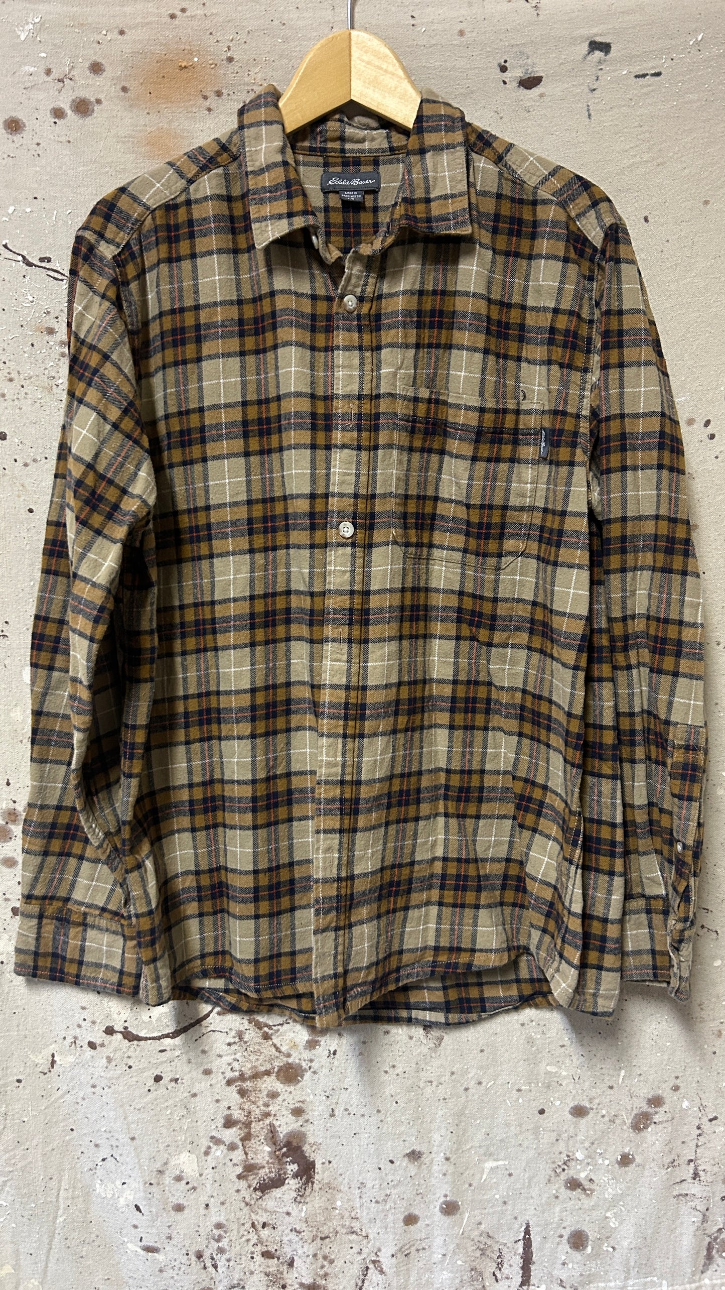 Eddie Bauer Long sleeve button down shirt Large Brown Plaid Cotton