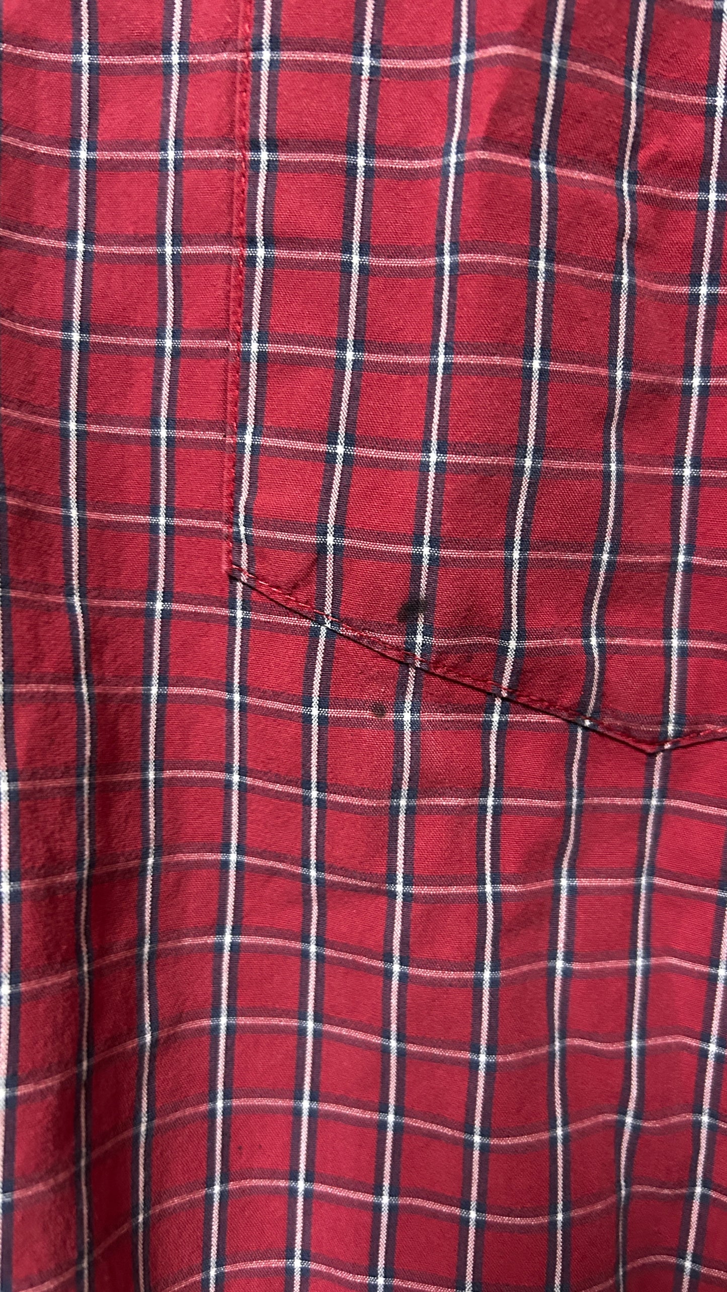 Wrangler Long sleeve button down shirt Medium Maroon