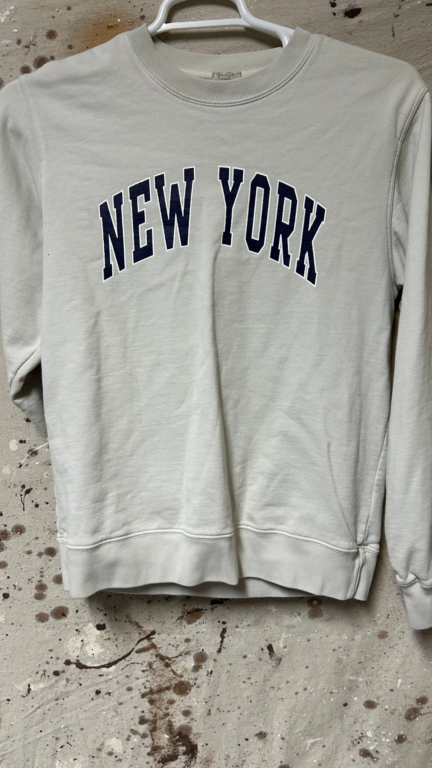 New York sweatshirt Medium
