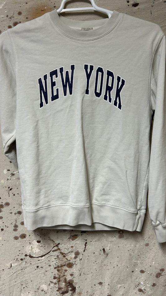 New York sweatshirt Medium