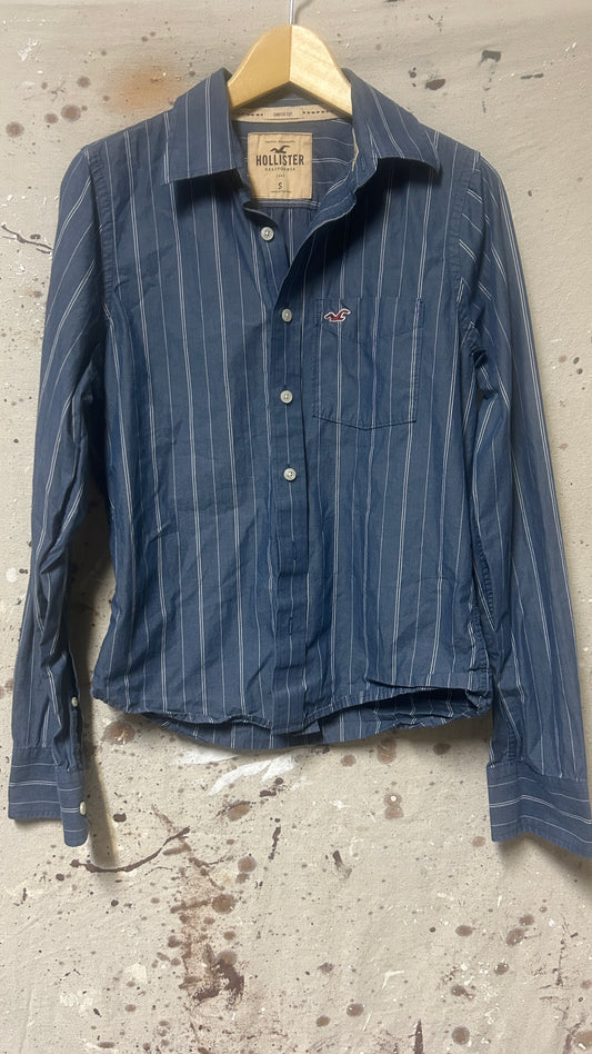 Hollister Long sleeve button down shirt Small Cotton