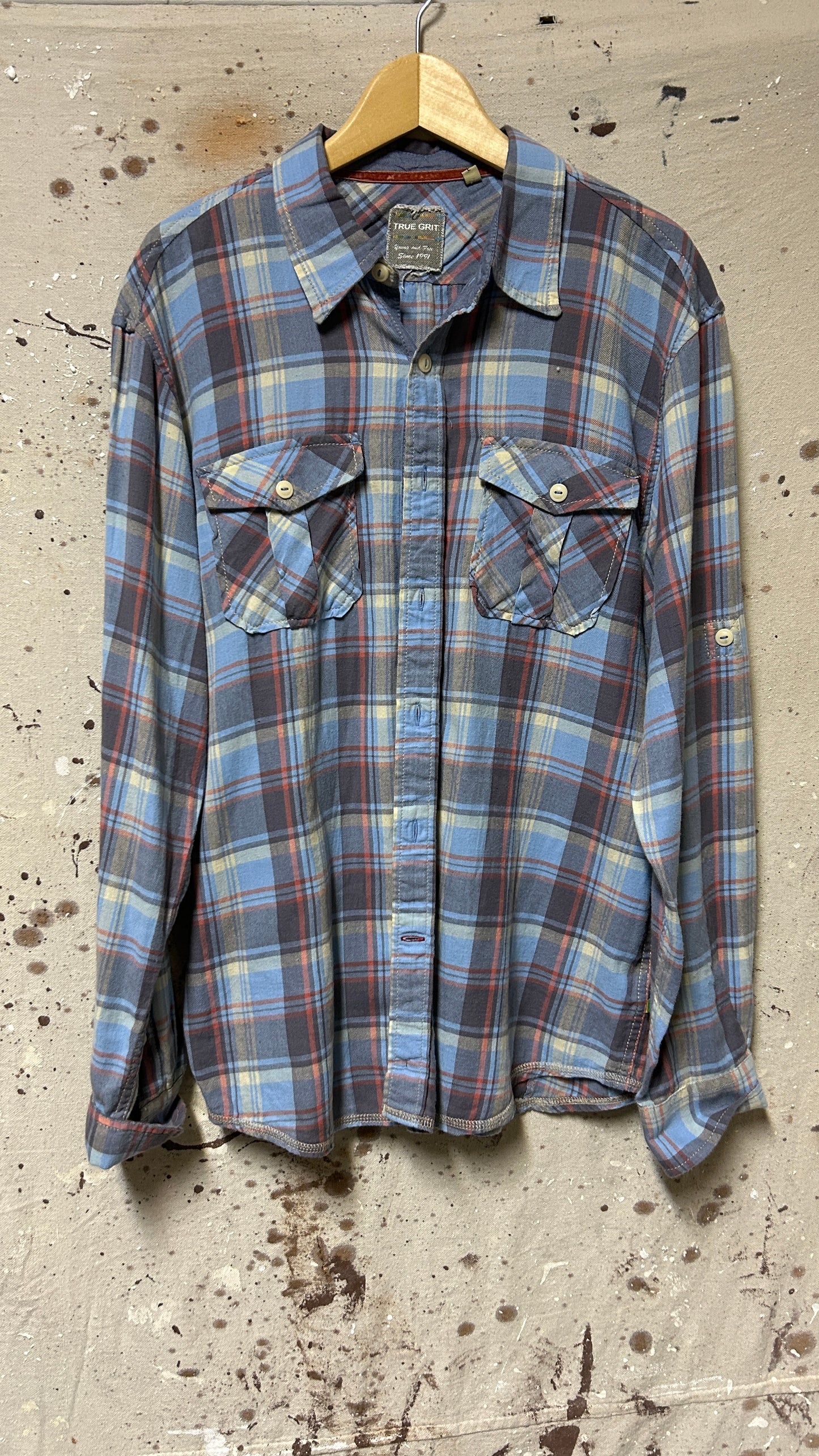 True Grit Long sleeve button down shirt Large Cotton