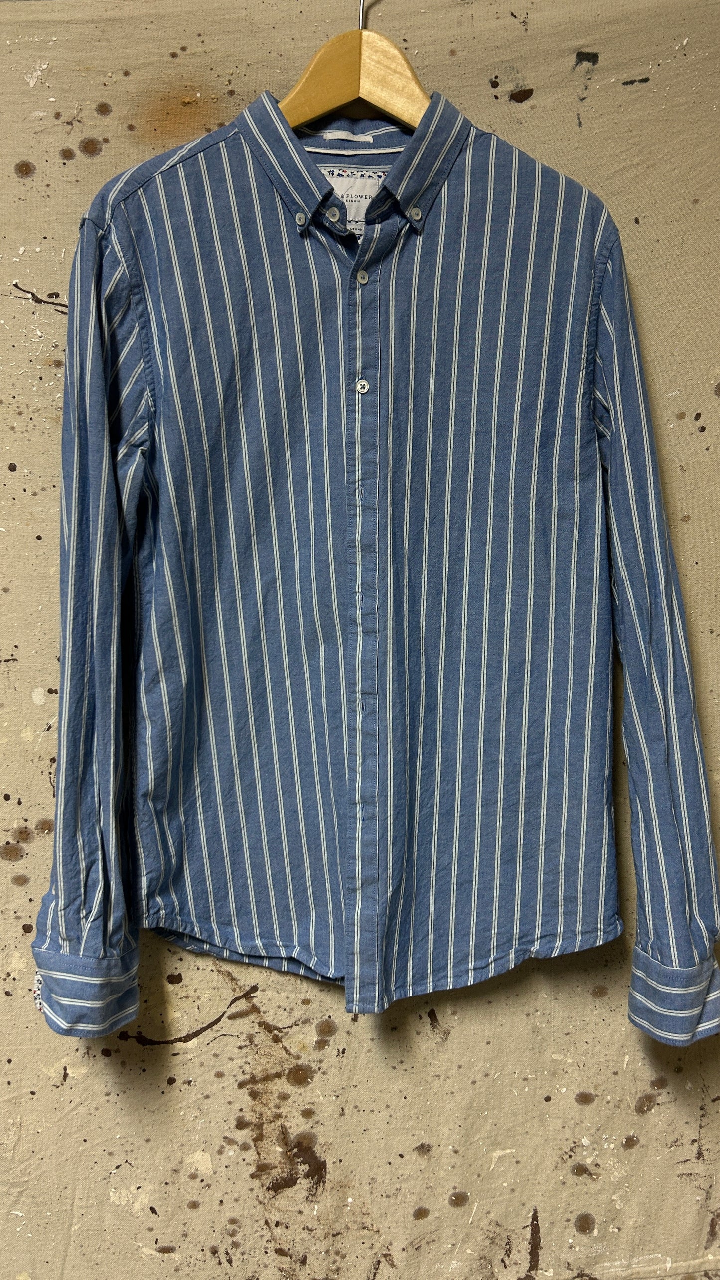 Denim & Flower Long sleeve button down shirt Medium Cotton blue striped