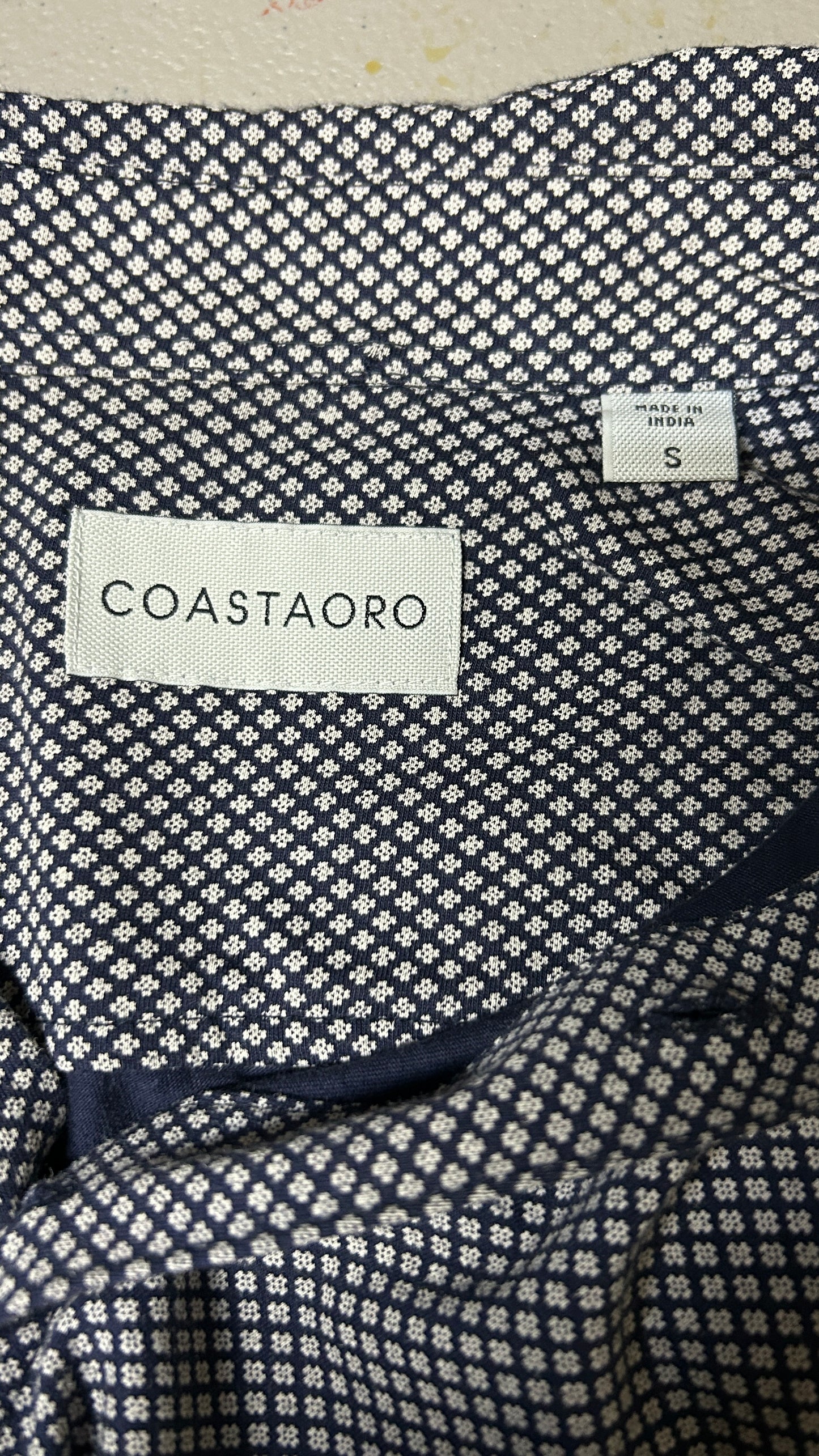 Coastaoro Long sleeve button down shirt Small Cotton