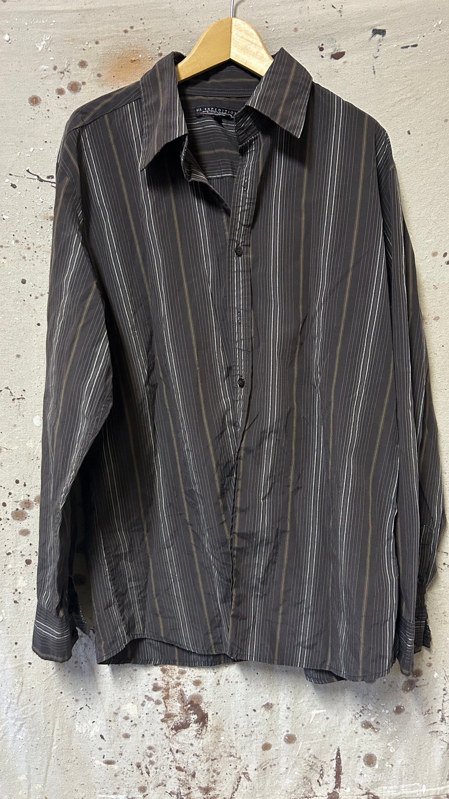 US Expedition Long sleeve button down shirt XL