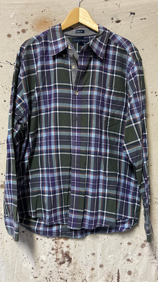 Tommy Hilfiger long sleeve button down shirt Large