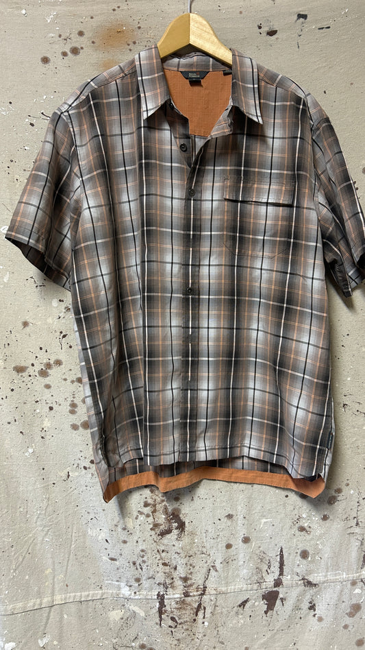 Royal Robbins Short sleeve button down shirt Large Cotton