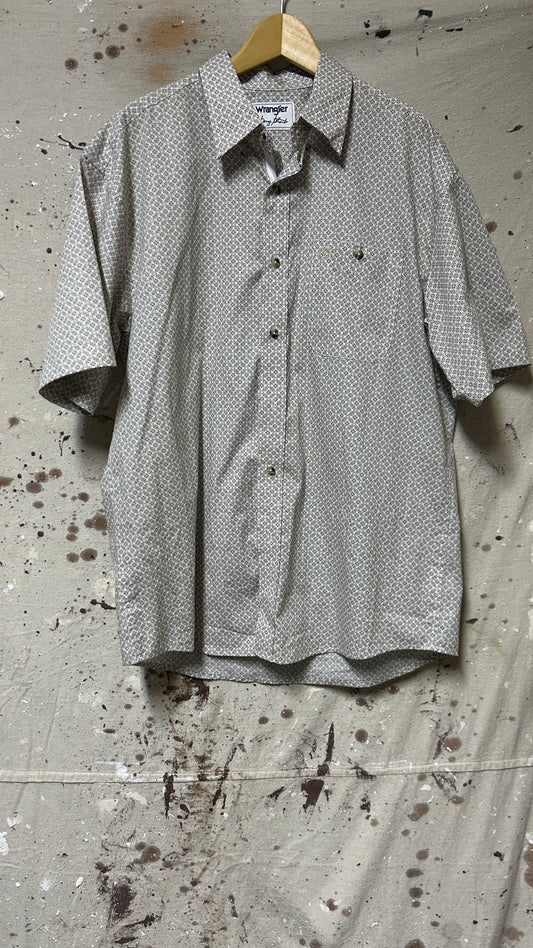 Wrangler Short sleeve button down shirt Large Cotton