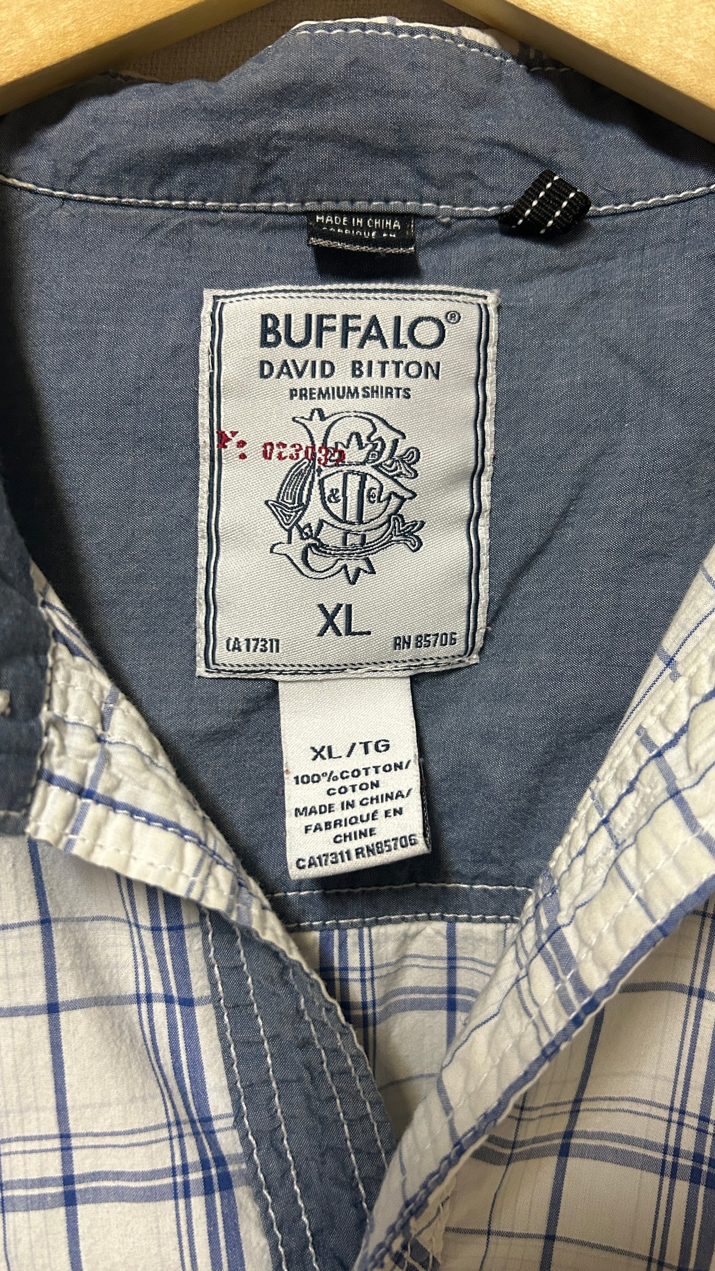 Buffalo David Britton Short sleeve button down shirt XL Cotton