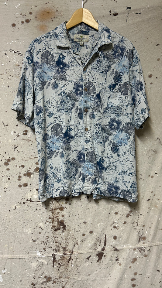 Island Shores Short sleeve button down shirt Medium Silk